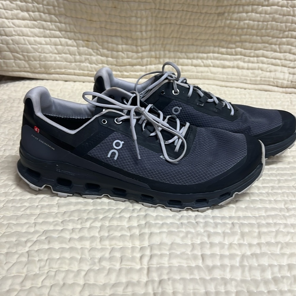 NWOT - ON Cloudvista Waterproof Trail Running Shoe- W 9.5 - Picture 5 of 14